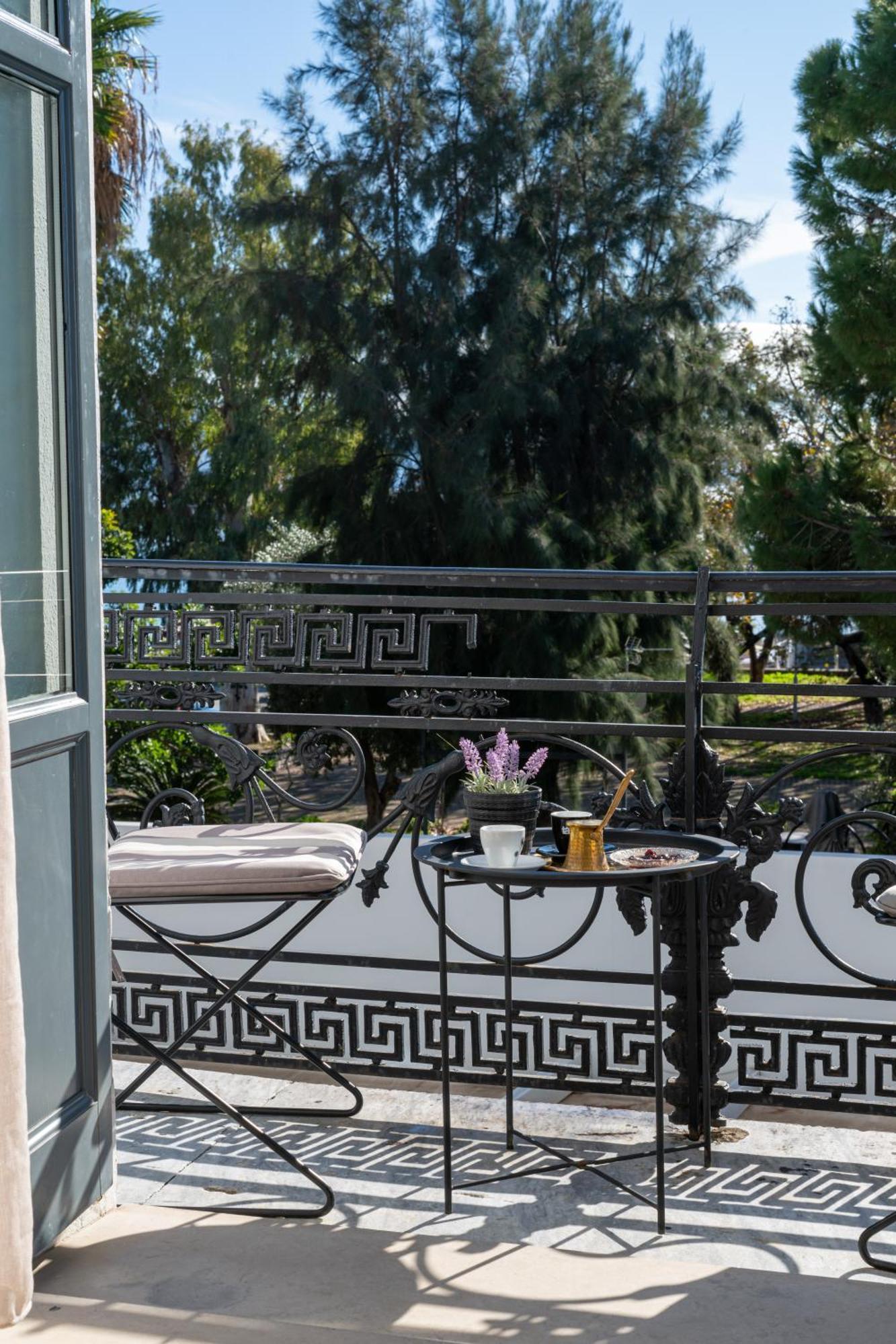 Panellinion Luxury Rooms Kalamata Eksteriør billede