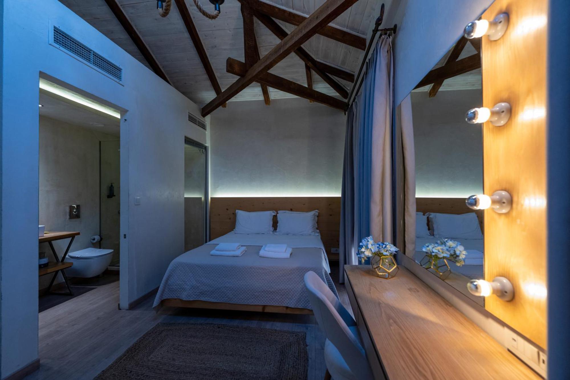 Panellinion Luxury Rooms Kalamata Eksteriør billede