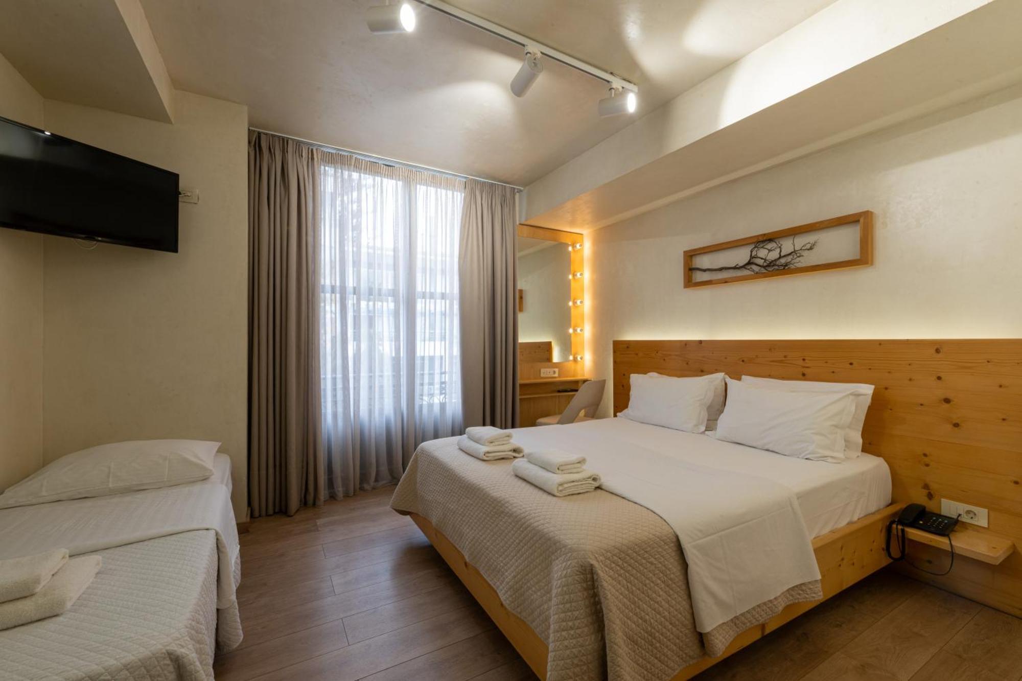 Panellinion Luxury Rooms Kalamata Eksteriør billede