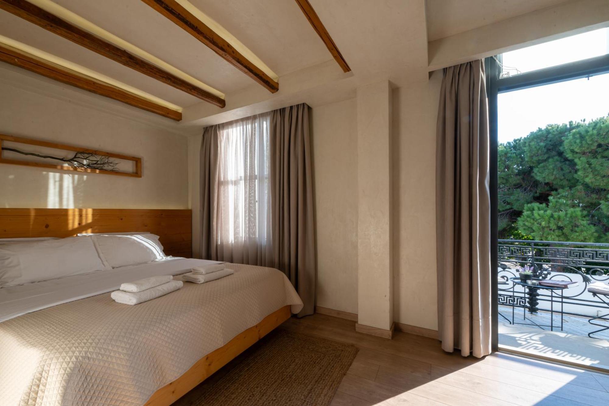 Panellinion Luxury Rooms Kalamata Eksteriør billede